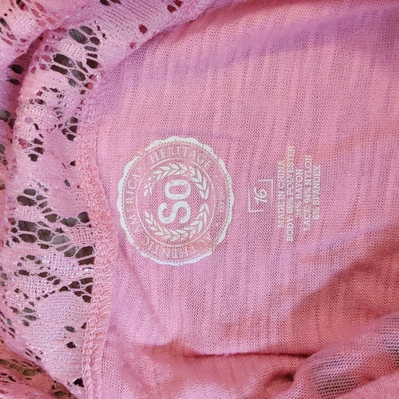 So top - Picture 3 of 3